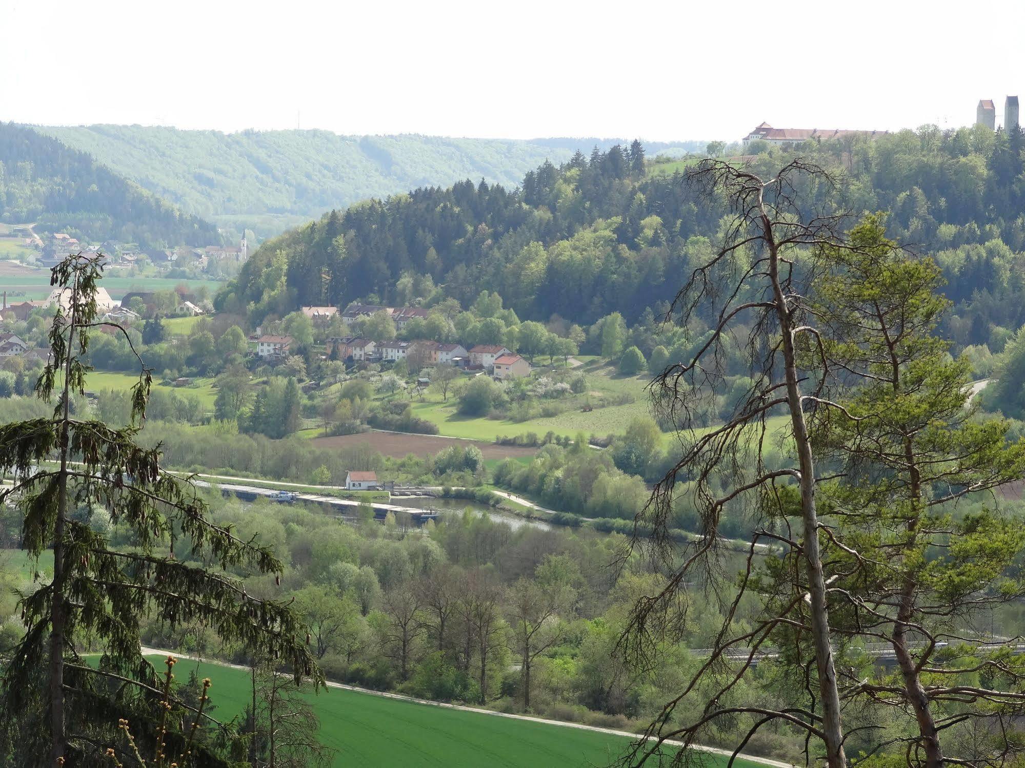 Donauer Im Altmuehltal - Ferienwohnungen Biberbach  Exterior photo