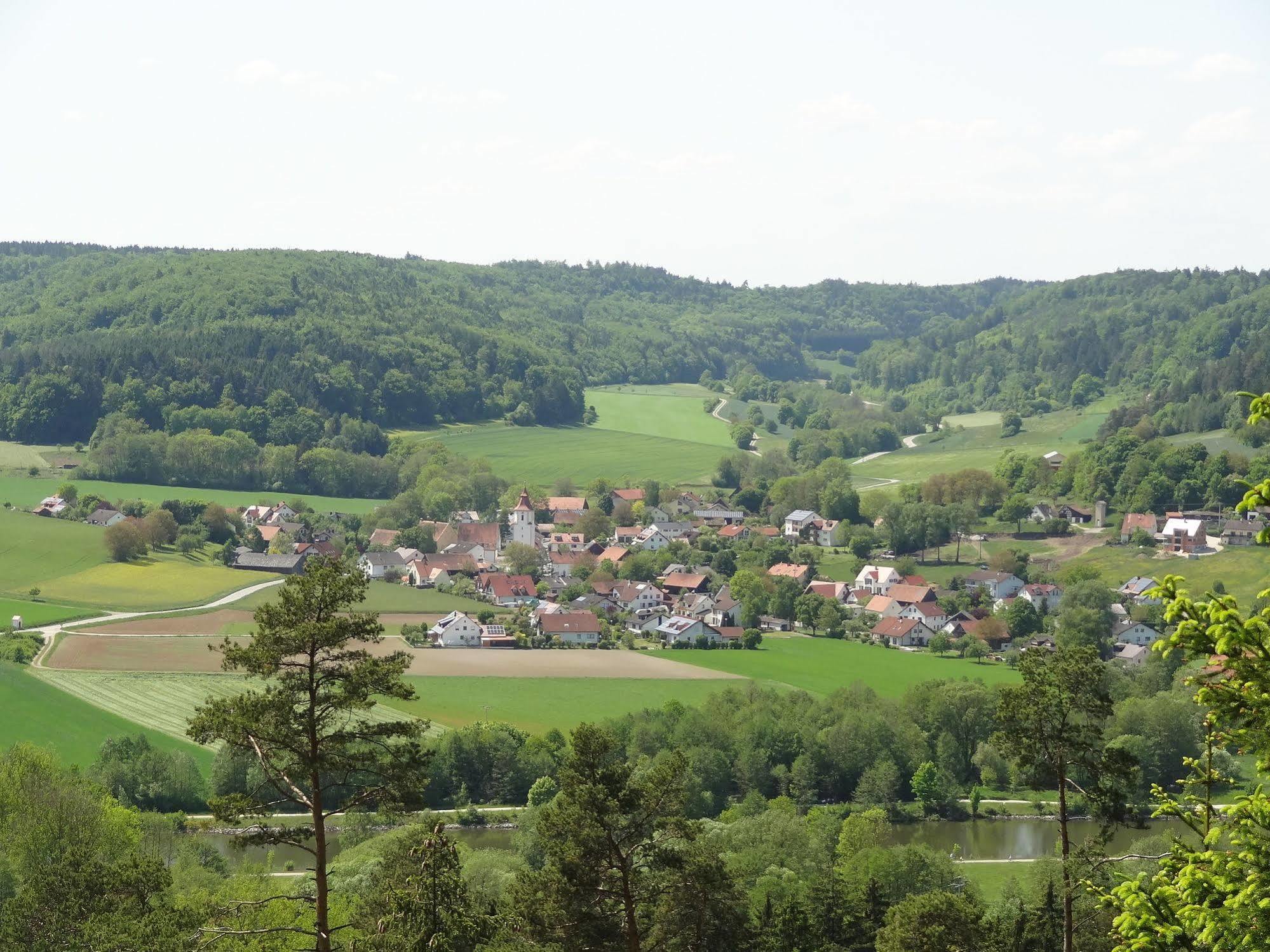 Donauer Im Altmuehltal - Ferienwohnungen Biberbach  Exterior photo