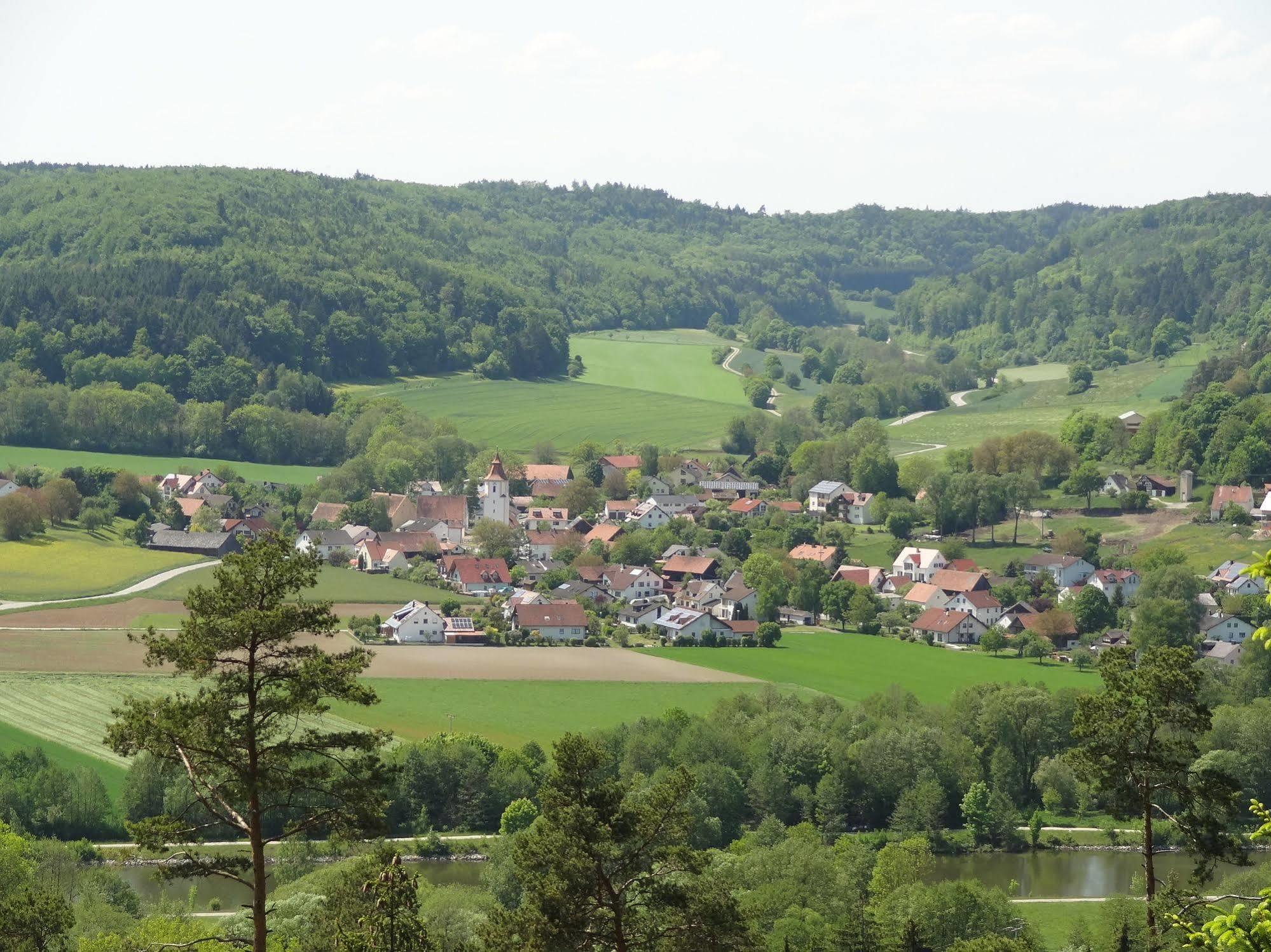 Donauer Im Altmuehltal - Ferienwohnungen Biberbach  Exterior photo